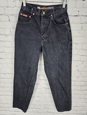 IKEDA | vintage high waist tapered leg mom jeans